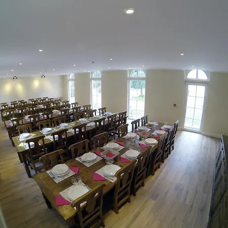 Feriehus Luxurious Mansion Mettet