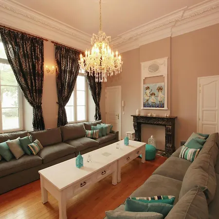 Luxurious Mansion Feriehus