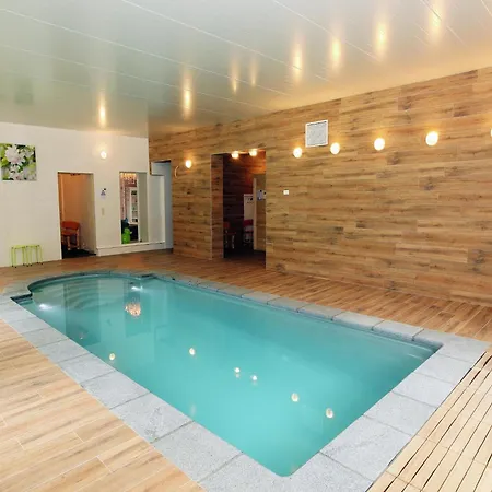 Casa de Férias Luxurious Mansion Mettet