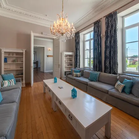 Luxurious Mansion Mettet