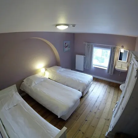 Holiday home Beautiful Mansion In Mettet With Sauna Mettet